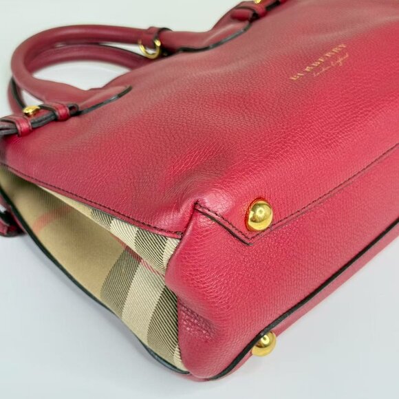 Burberry Red Leather Shoulder Bag Classic Design with Gold Accents - Picture 7 of 9